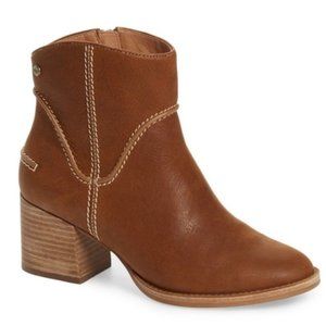 UGG Womens Annie Chestnut Leather Ankle Bootie Heel/Side Zip Size 7